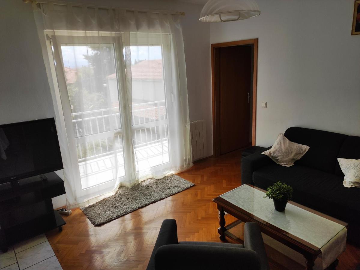Guesthouse Varnica Kaštel Lukšić Екстериор снимка