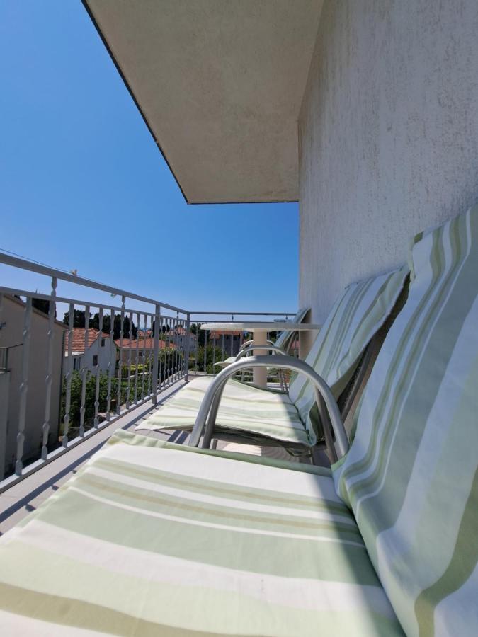 Guesthouse Varnica Kaštel Lukšić Екстериор снимка