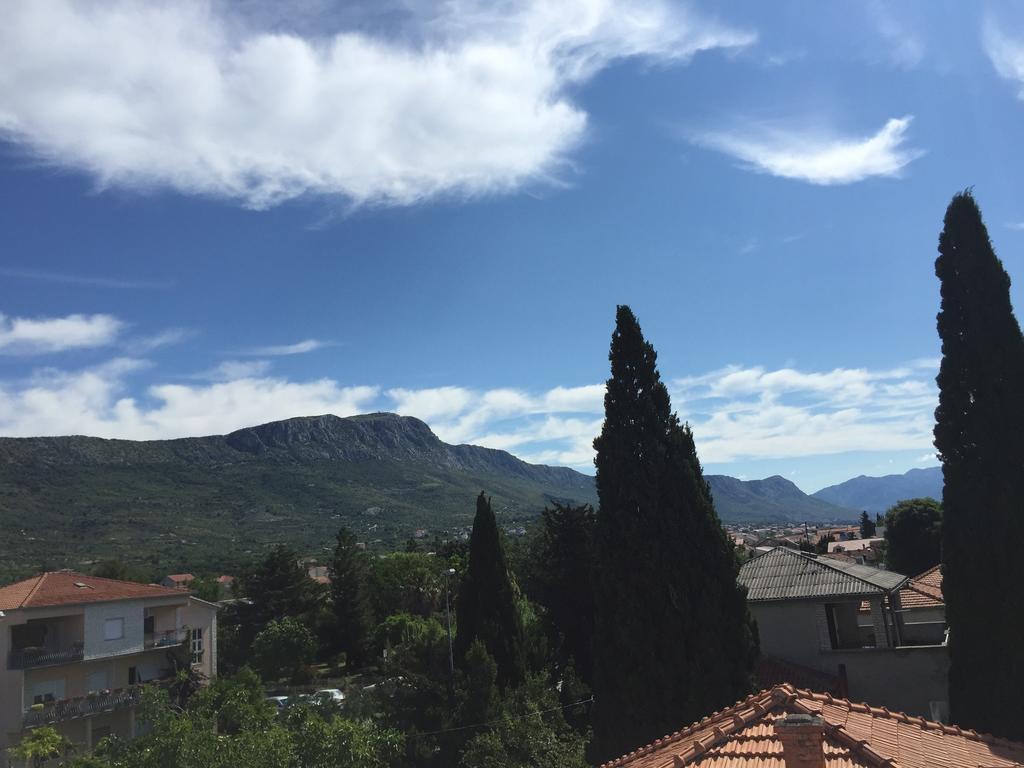 Guesthouse Varnica Kaštel Lukšić Екстериор снимка