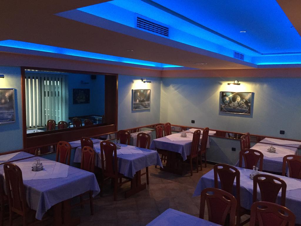 Guesthouse Varnica Kaštel Lukšić Екстериор снимка